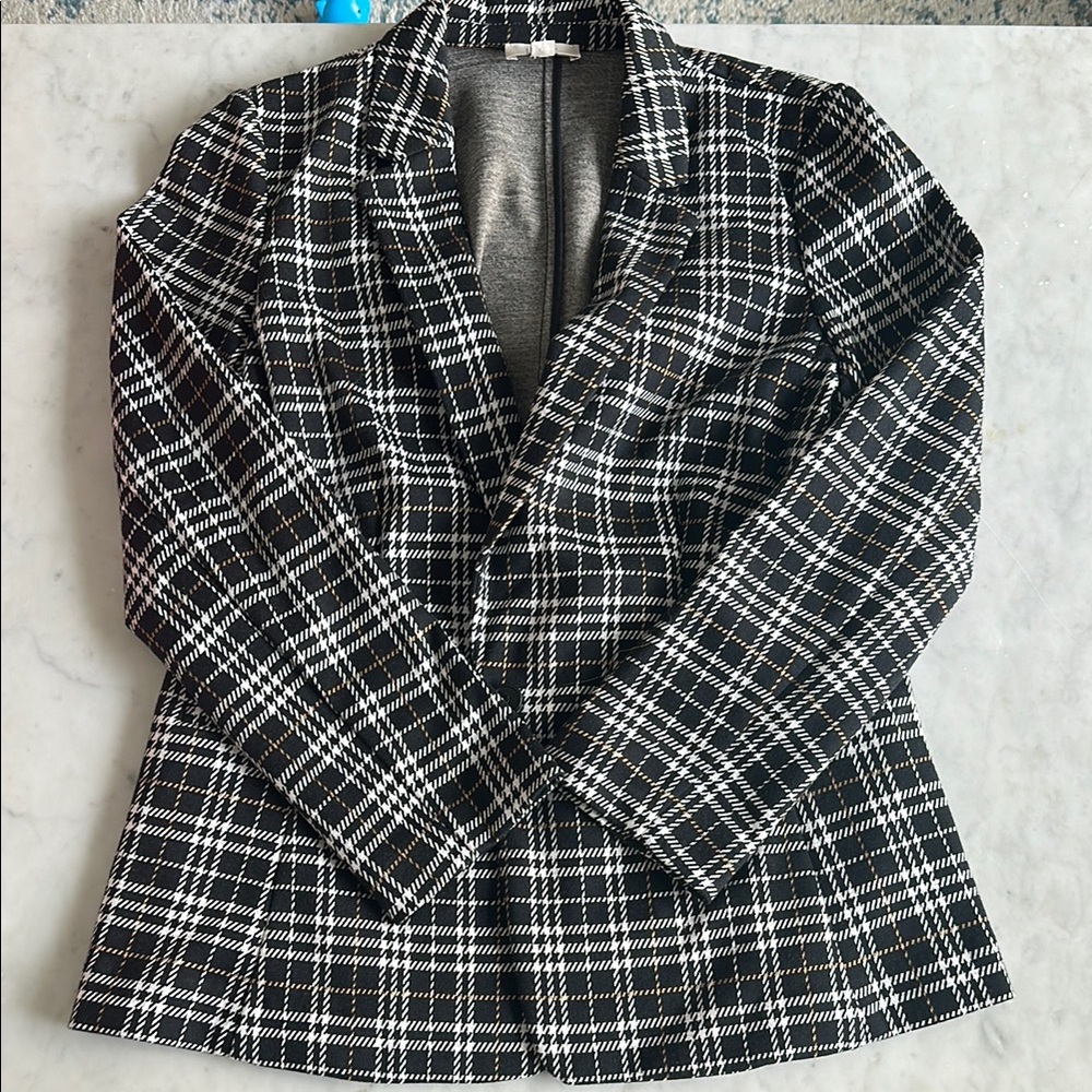 Chic Black and White Plaid Blazer